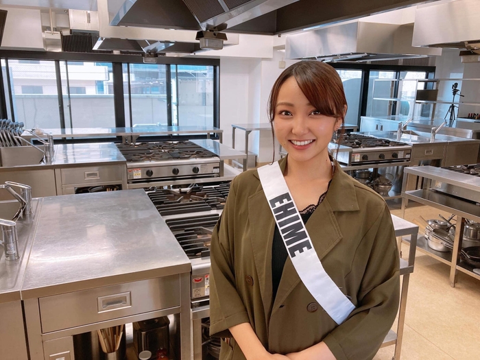 大学生インフルエンサー　高岡 奈々葉