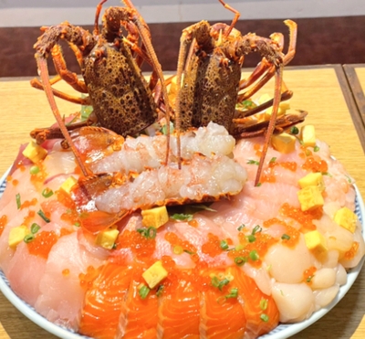 デカ盛り!GOGO伊勢海老ウィーク丼