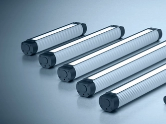 重要性能はそのままに低価格を実現した工作機械用照明　 MACH LED Plus 40 (リーンモデル)　 2019年7月10日(水)より日本市場に導入開始