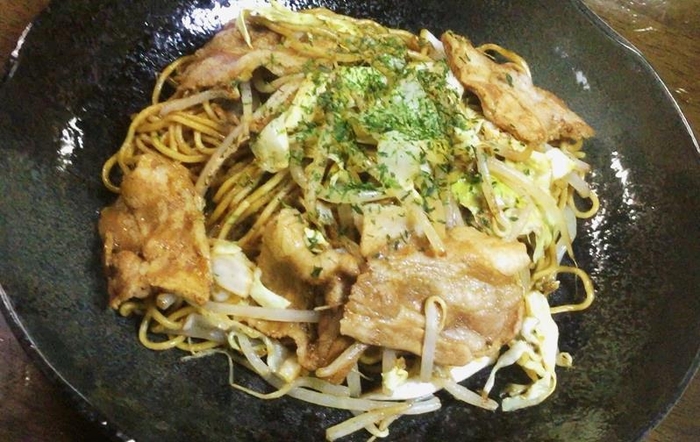 年越し焼そば<レンジでチン/ソース派>