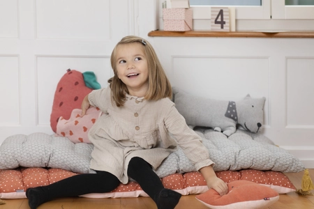 オーストリアから届く、優しさと伝統。ダーヴィット・フッセンエガーが贈る「こどもの日」キャンペーンを5月1日より開催