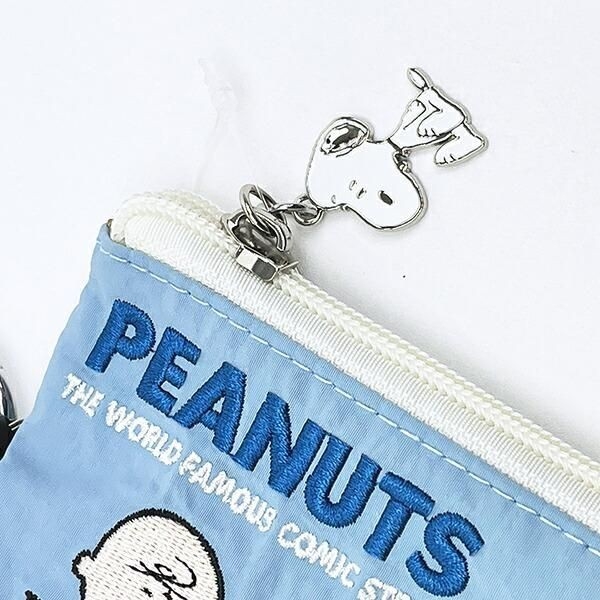 スヌーピーのパスポーチ