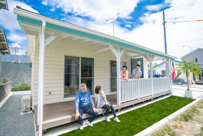 CPHブランドを展開する住起産業スタッフ