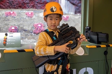 ▲ガンシューティングでゴジラ細胞を狙い打て!