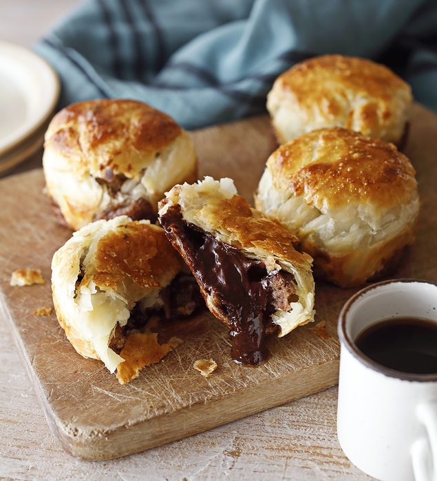 サクサクとろ~り生チョコパイ 1