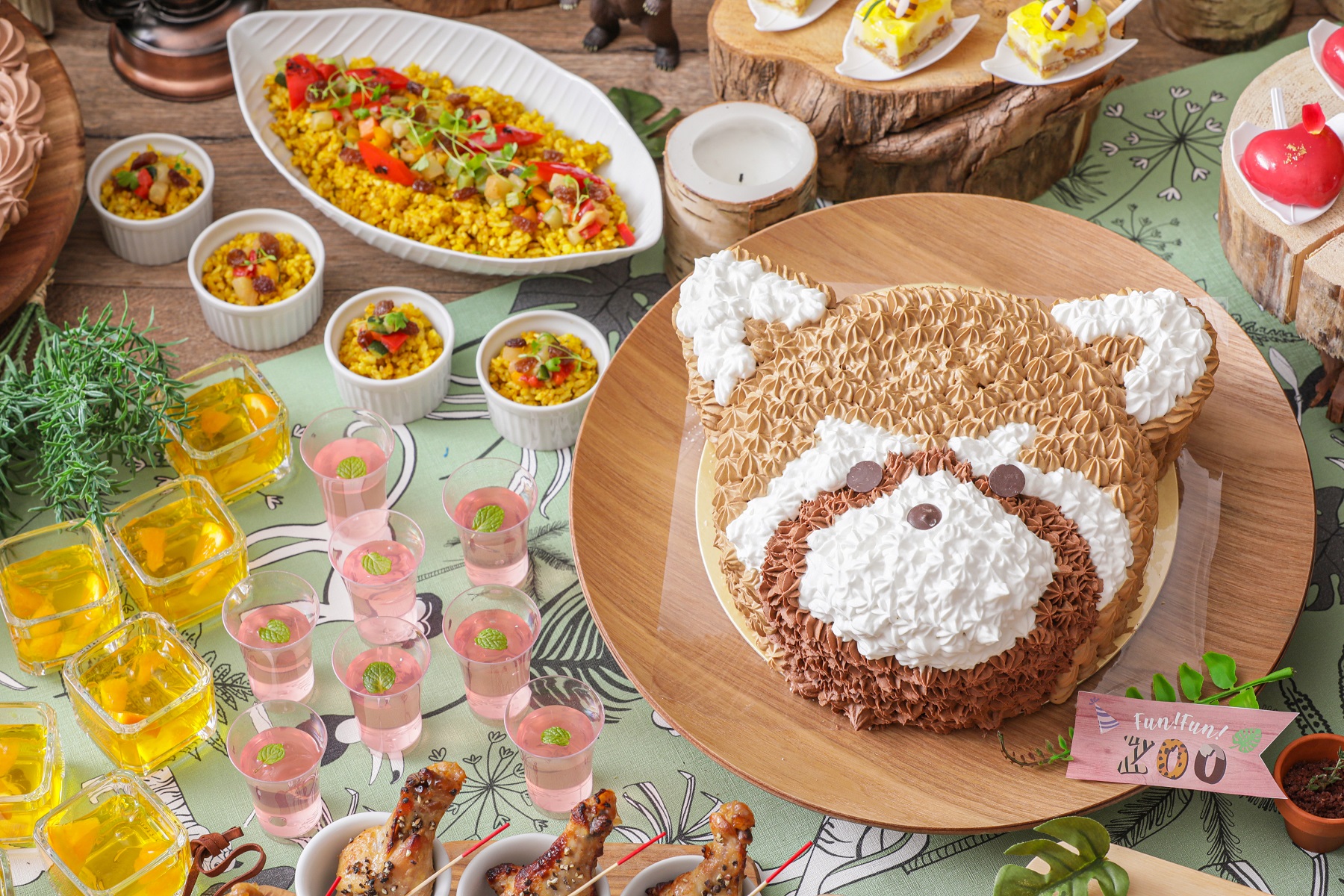“レッサーパンダ”や“コアラ”など人気の動物モチーフスイーツが大集合!!『FUN!FUN!ZOO春まつりデザートブッフェ』開催