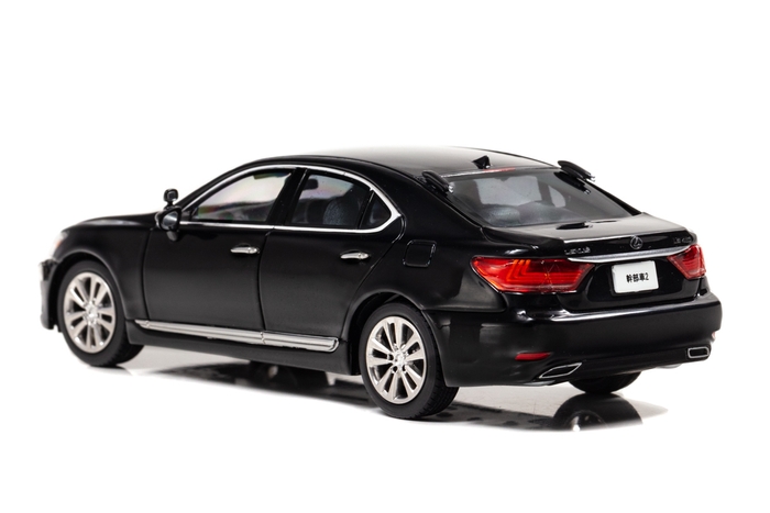 1/43 レクサス LS460 2015 警察本部幹部指揮車両:左後