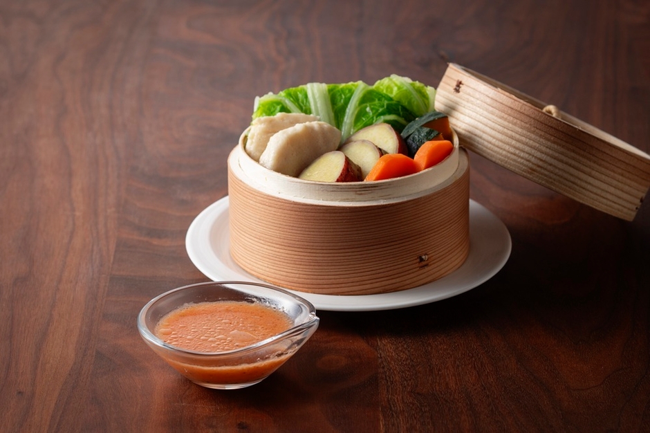 蒸し鶏と彩り野菜