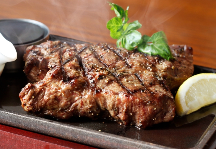 LUNCH【メキシコ産】赤身ステーキ 200g 980円～