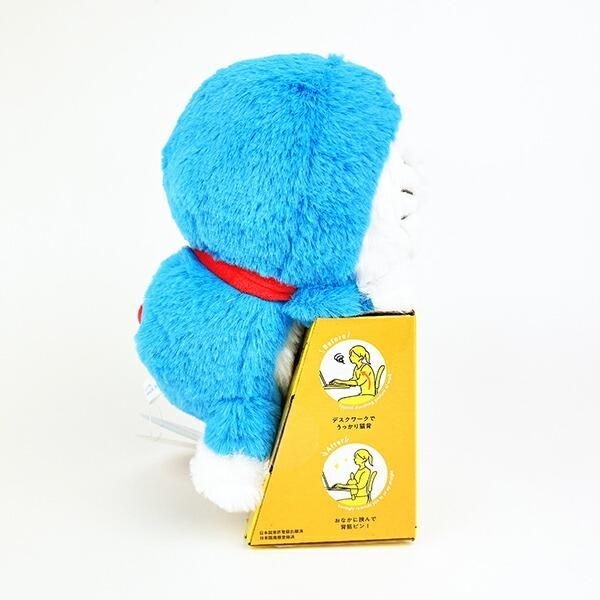 ドラえもんのぬいぐるみ