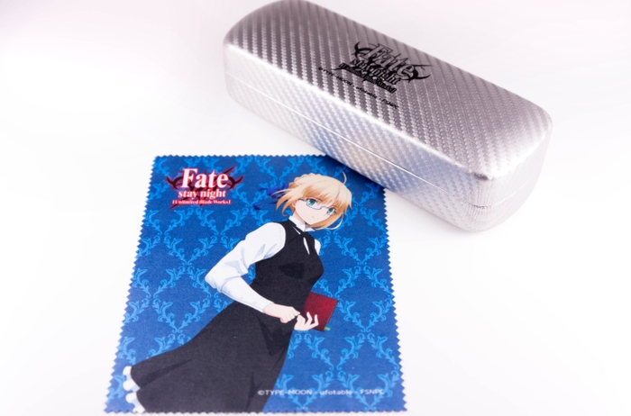 Fate/stay night[Unlimited Blade Works] コラボ眼鏡 セイバーモデル 眼鏡ケース＆眼鏡拭き