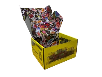 オリジナルBOXに公式ライセンスグッズが5点入った 「サイバーパンク2077 スペシャルボックス」が 予約開始