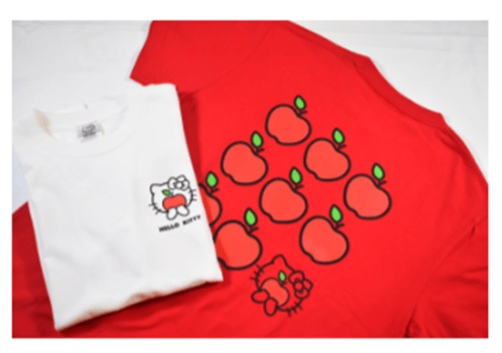 ▲HELLO KITTY APPLE HOUSEオリジナルTシャツ                                              © 2023 SANRIO CO., LTD. APPROVAL NO. L640006