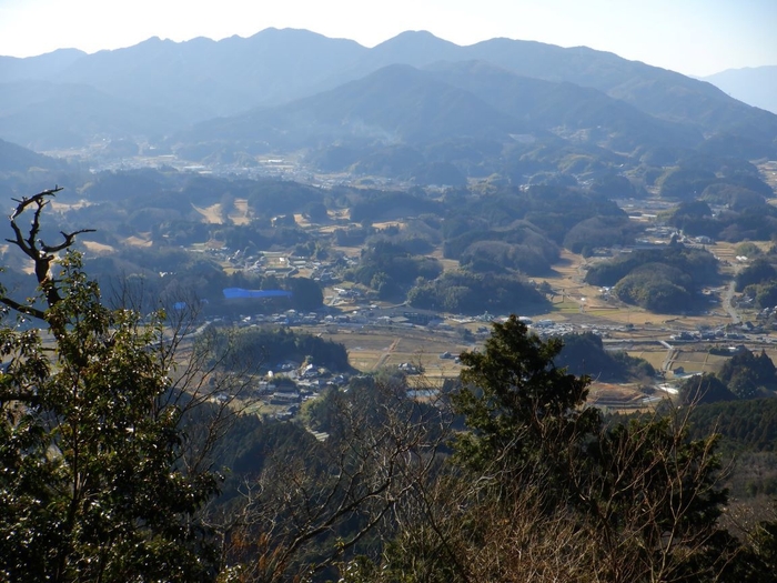 伊那佐山山頂から音羽三山の展望