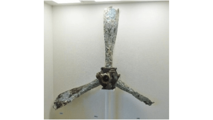 出土した「100式輸送機」のプロペラ