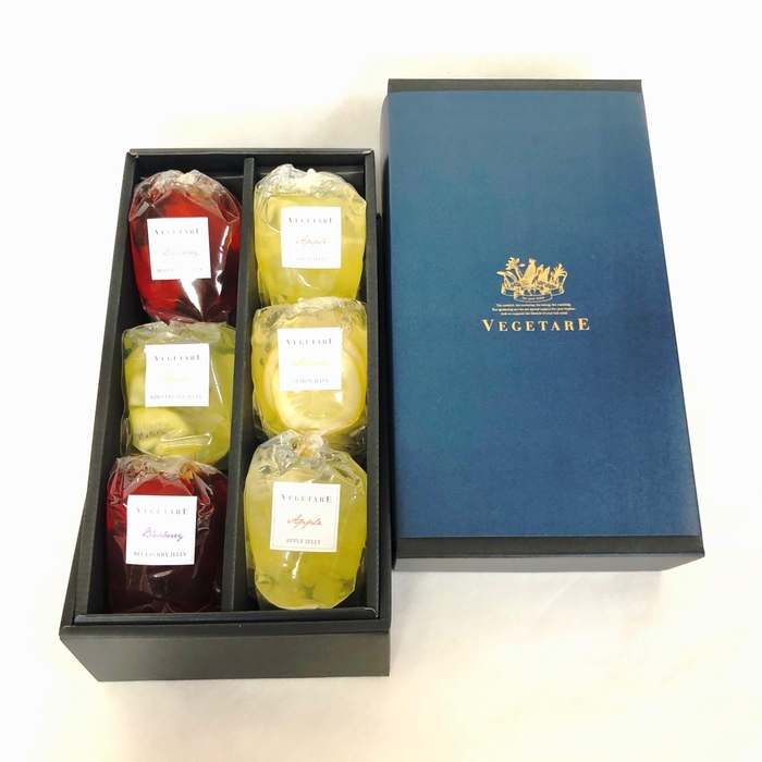 化粧箱に入った様子