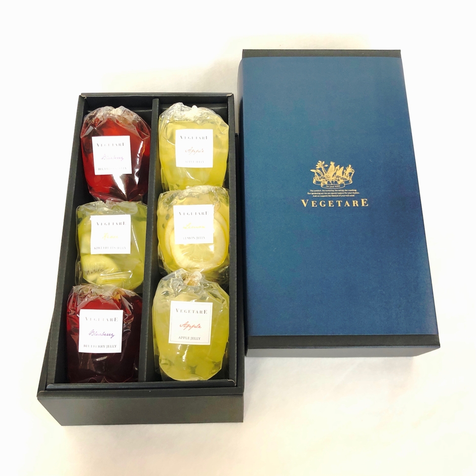 化粧箱に入った様子