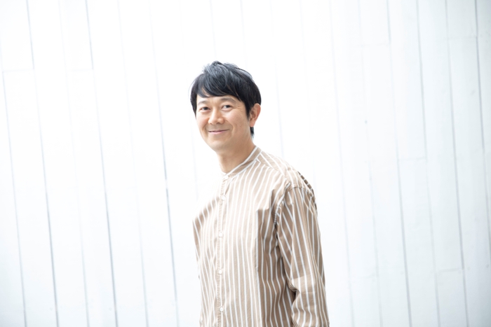 主演・アキラ100%