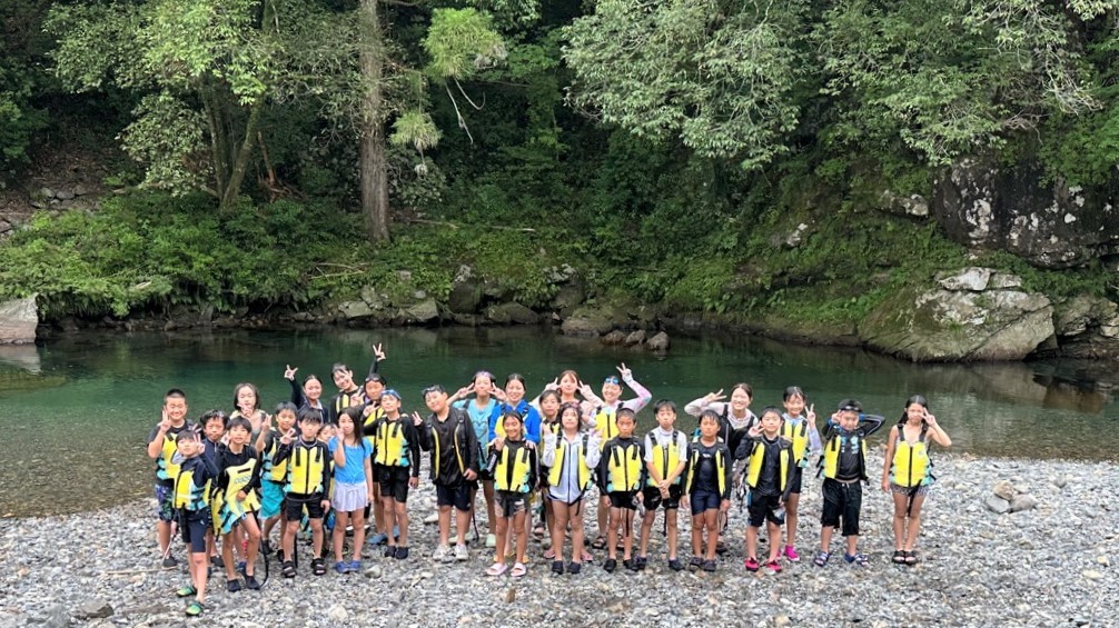 大阪国際大学の学生が守口市の友好都市交流事業「子ども交流事業」に指導員として参画