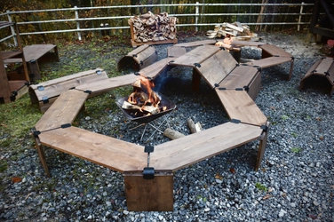 アウトドア家具を簡単につなげて楽しくDIY！続々登場　 棚板を自由に接続できるコネクター『己ジョイント』発売