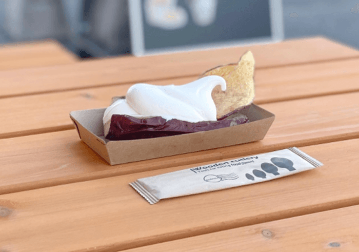 店舗の前でお召し上がりいただけます!