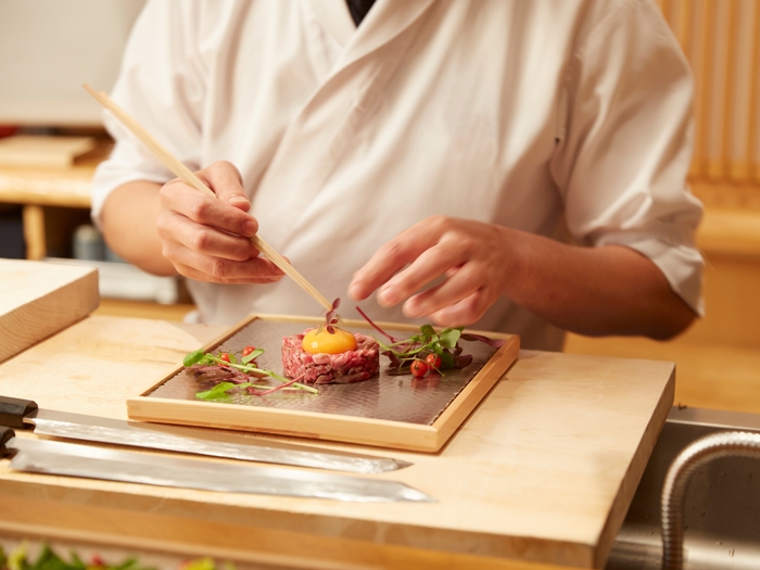 料理人の盛付