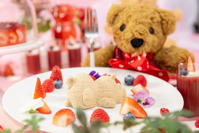 和紅茶と苺のババロア