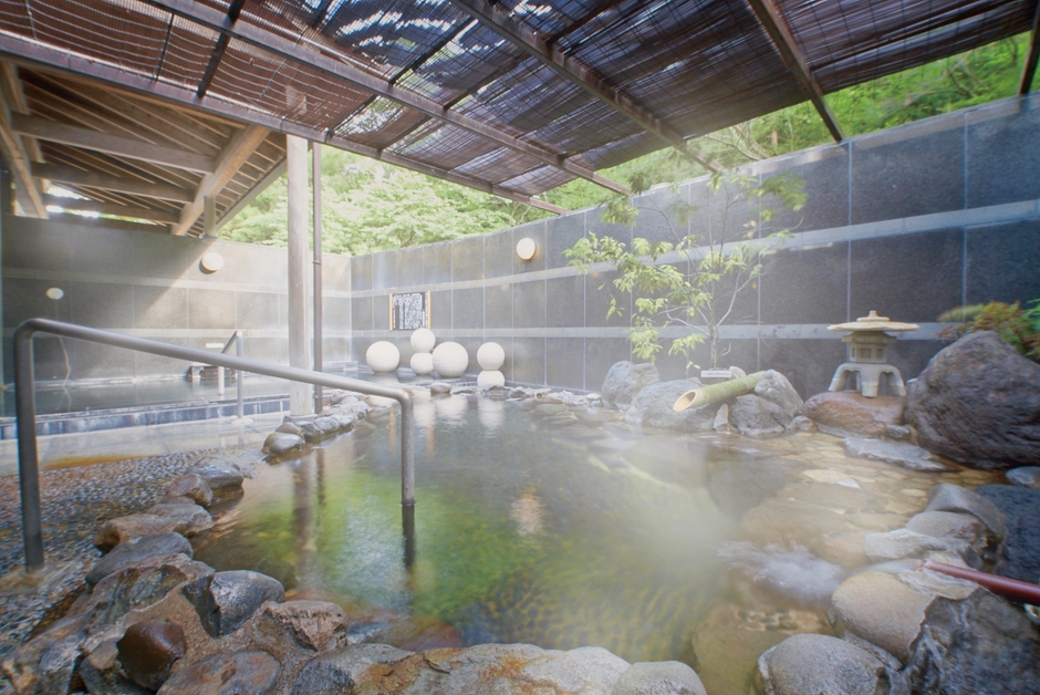 開湯800余年の【美肌の湯】