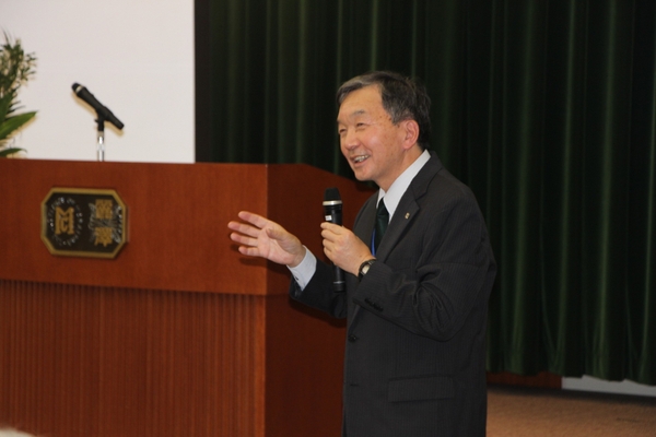 地域連携センター長 大澤義明教授