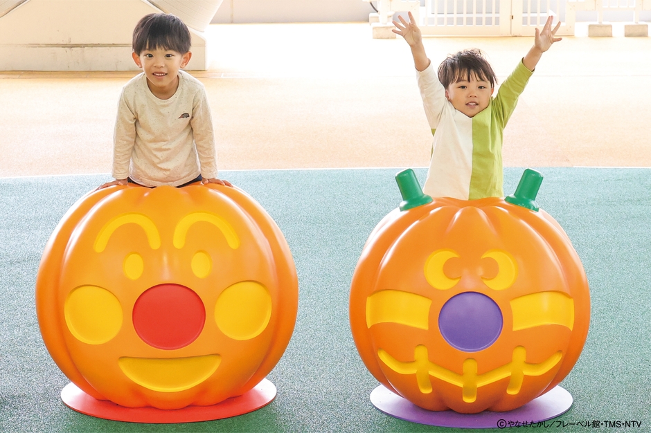 ハロウィーン装飾とフォトスポット ※画像はイメージです