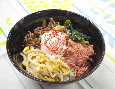 <千駄木腰塚>