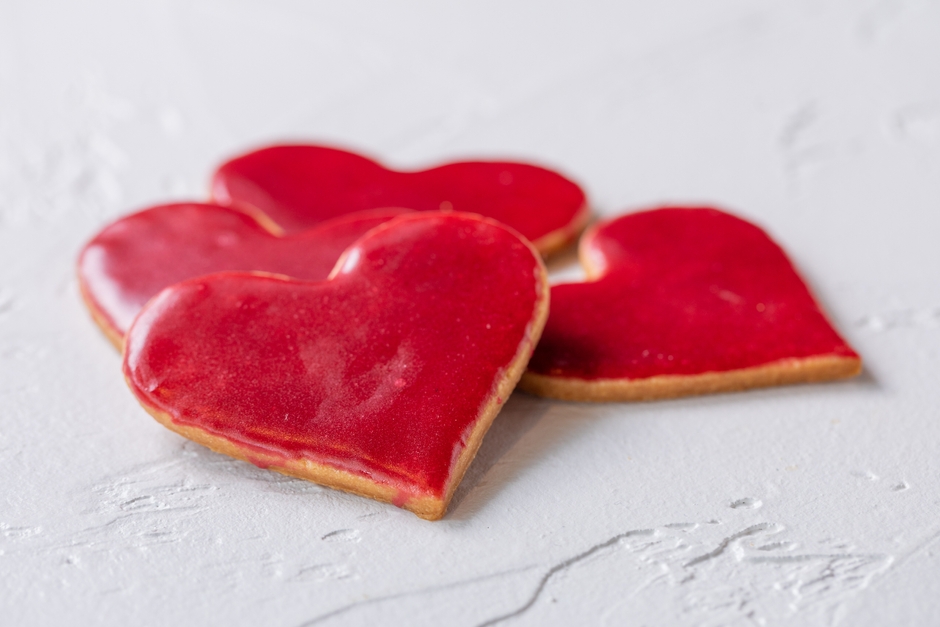 甘酸っぱいフランボワーズの香りが広がるハート型の“龍宮クッキー”