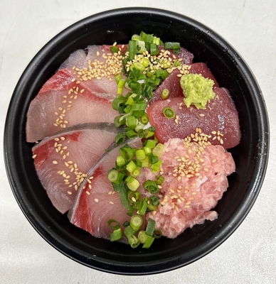 ぶりとまぐろの2色めし