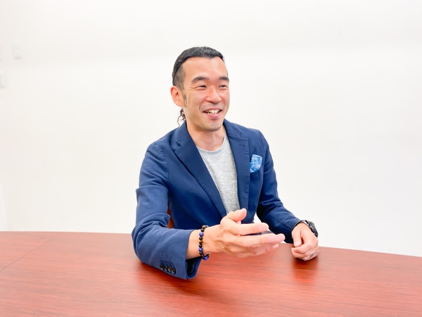 サテライトスクールを先導する、LCA国際小学校 参与 今井洋介 先生