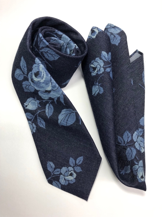 (株)アクセ デニムネクタイ・チーフセット