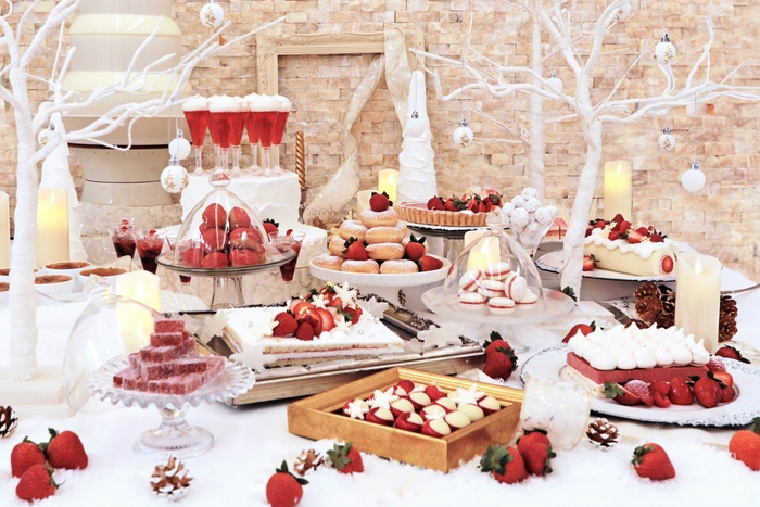 「Snow white strawberry~#東京の中心でいちごを頬張る~」イメージ