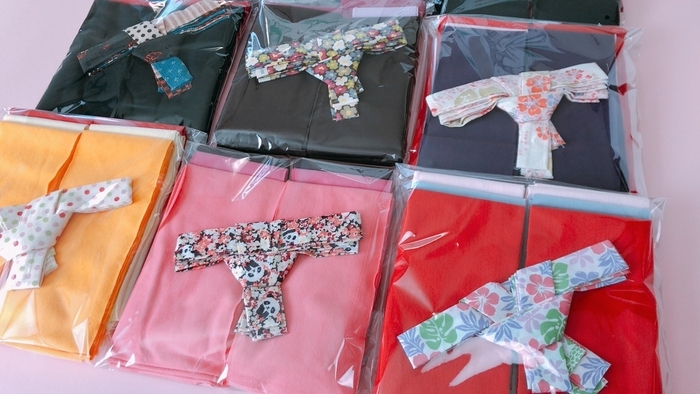 いろとりどりの布ぞうり製作キットを販売