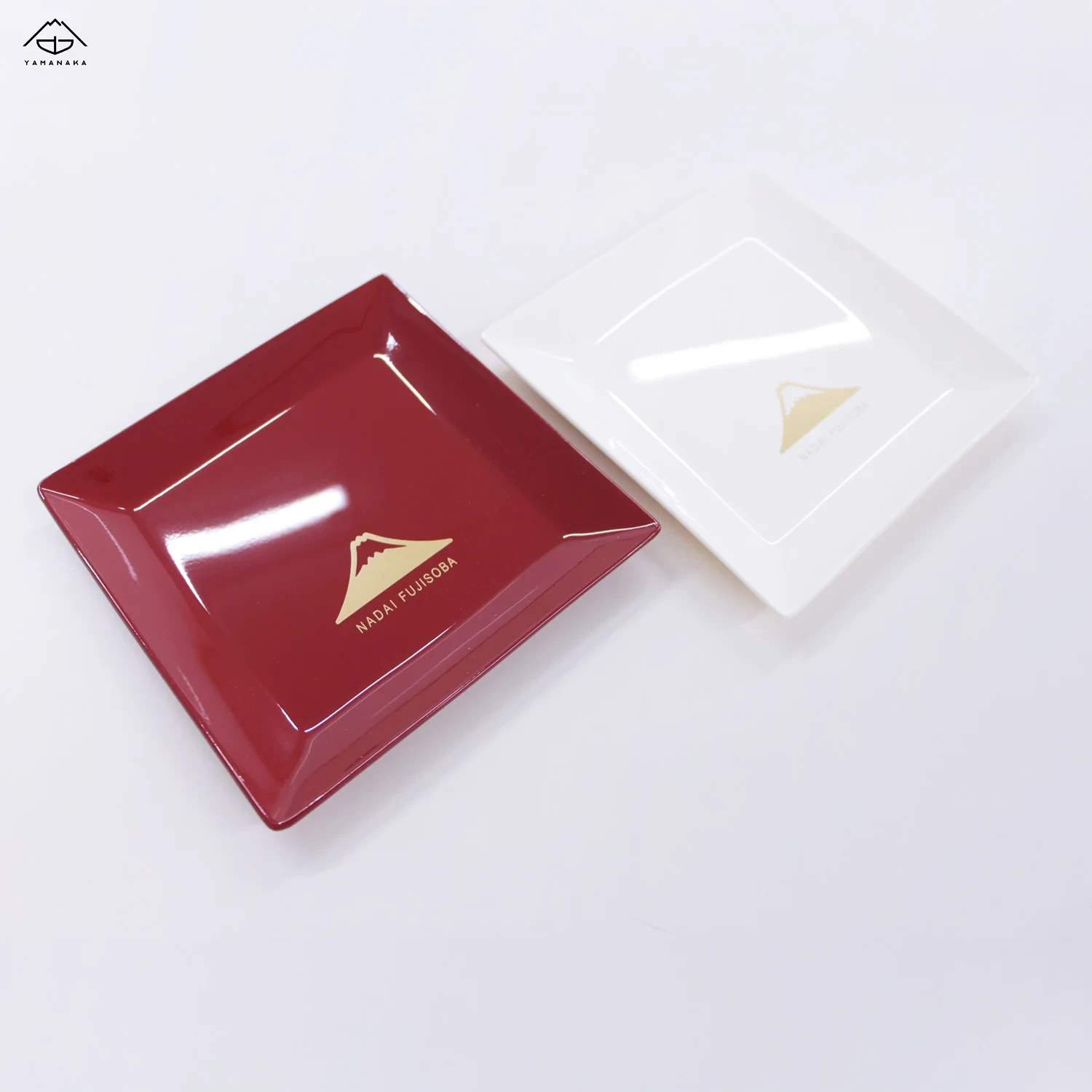 名代富士そば_山中塗_紅白角皿