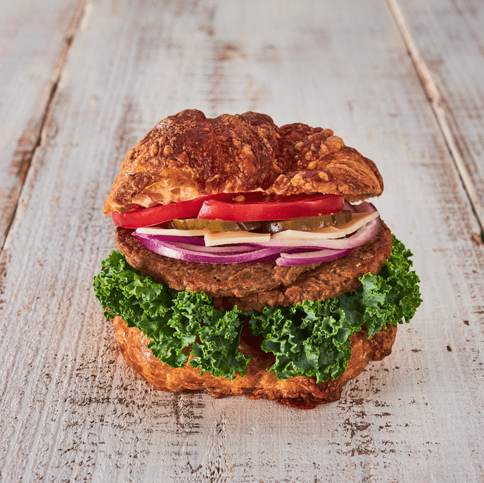 クロワッサンバーガー 520円(税込572円)※