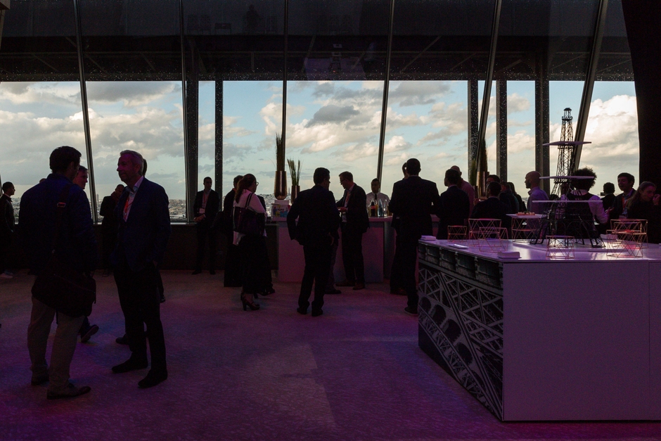 カクテルパーティー(パリ)