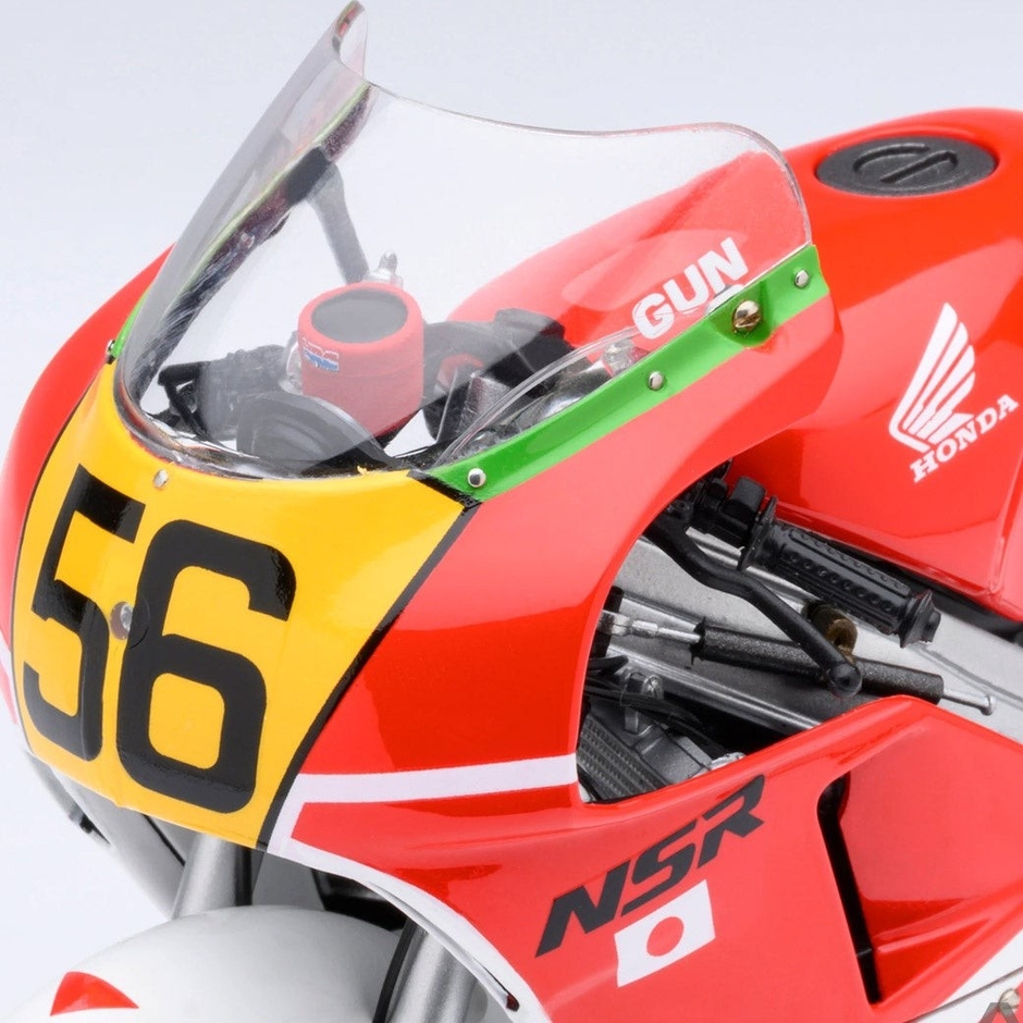 AUTOart 1/12スケール ホンダ NSR500 WGP500 #56 「バリバリ伝説」 (「巨摩 郡」 ヘルメット付属)