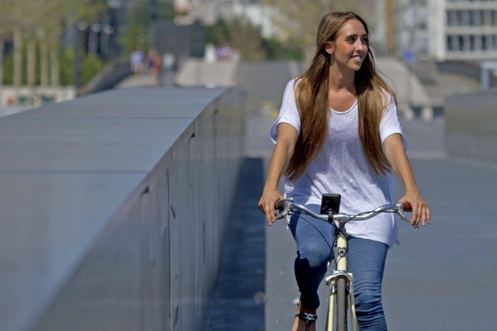 旅先でもナビアプリを使えば、効率よく観光地を巡れます!