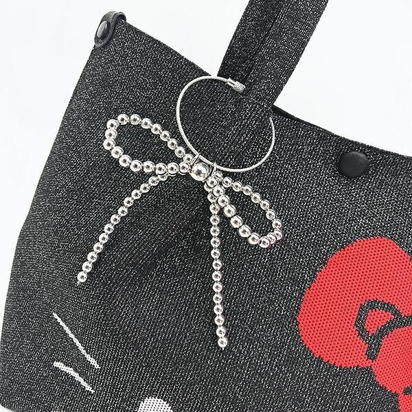 キティのバッグ