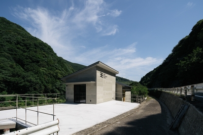 SEN.RETREATTAKIJIRI