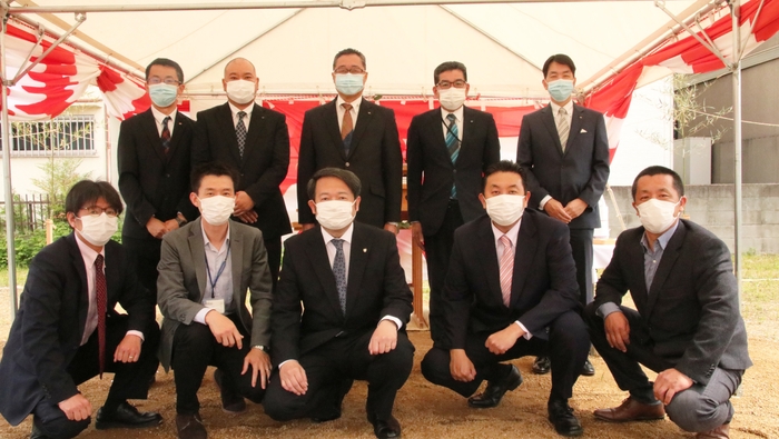 地鎮祭終了後の記念撮影