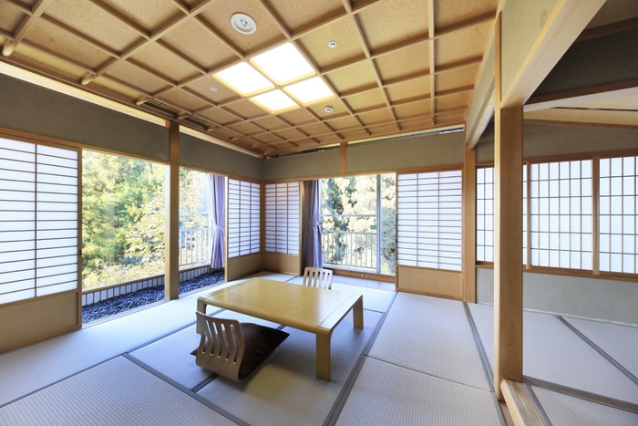 ＜客室＞ 越後の雄大な自然を心ゆくまでご堪能いただける全7タイプのお部屋。