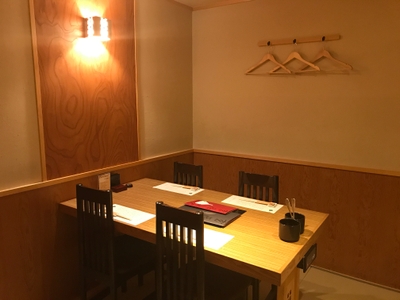 玄品ふぐ 仙台一番町の関 店内(2)