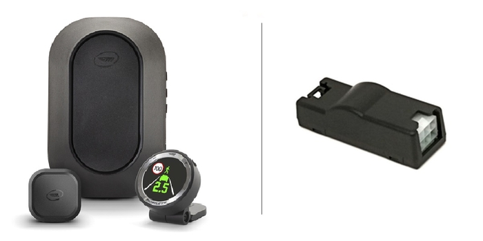 モービルアイ580(左)、モービルアイアダプター(右)