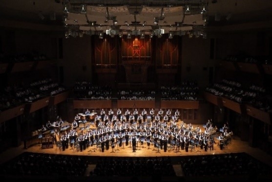 ザ・シンフォニーホールで開催された第29回定期演奏会の様子(東海大学付属大阪仰星高等学校)