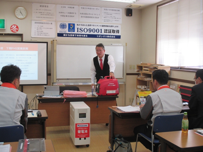 視察研修の様子